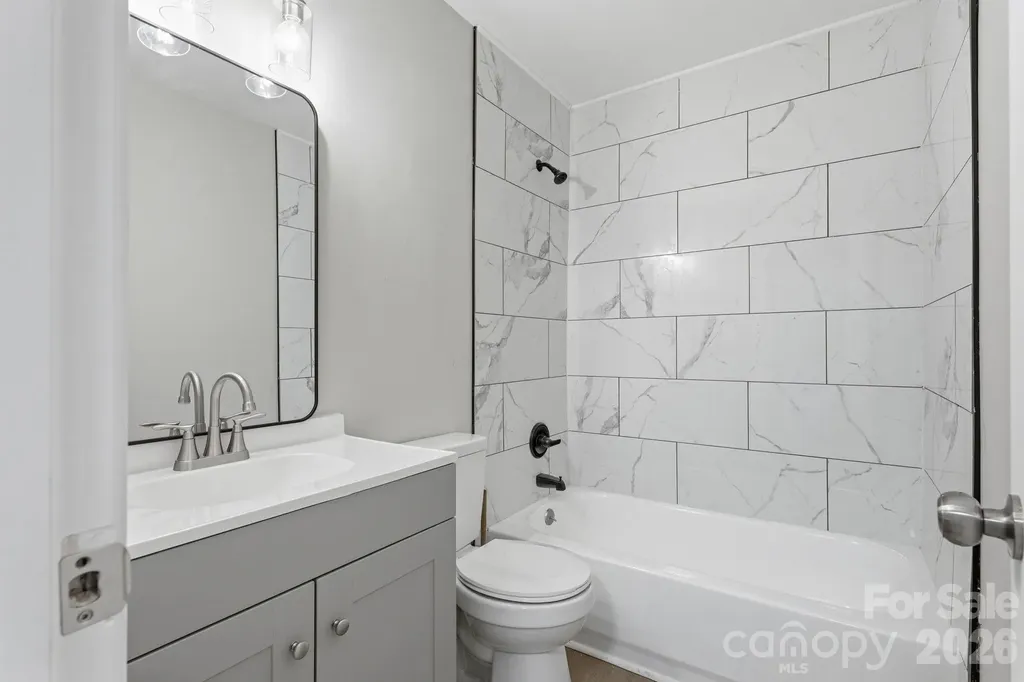 364 Leafmore Drive Charlotte NC 28213