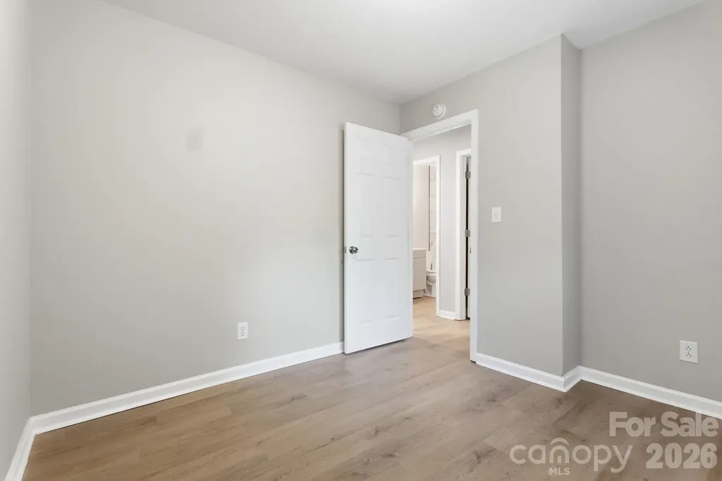 364 Leafmore Drive Charlotte NC 28213