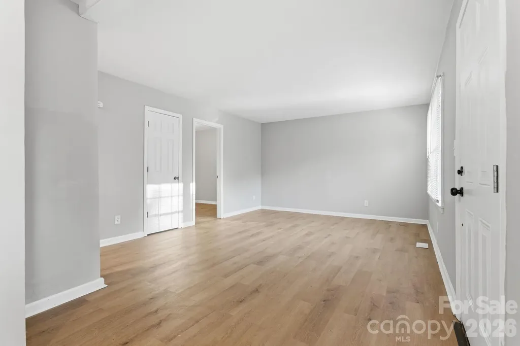 364 Leafmore Drive Charlotte NC 28213