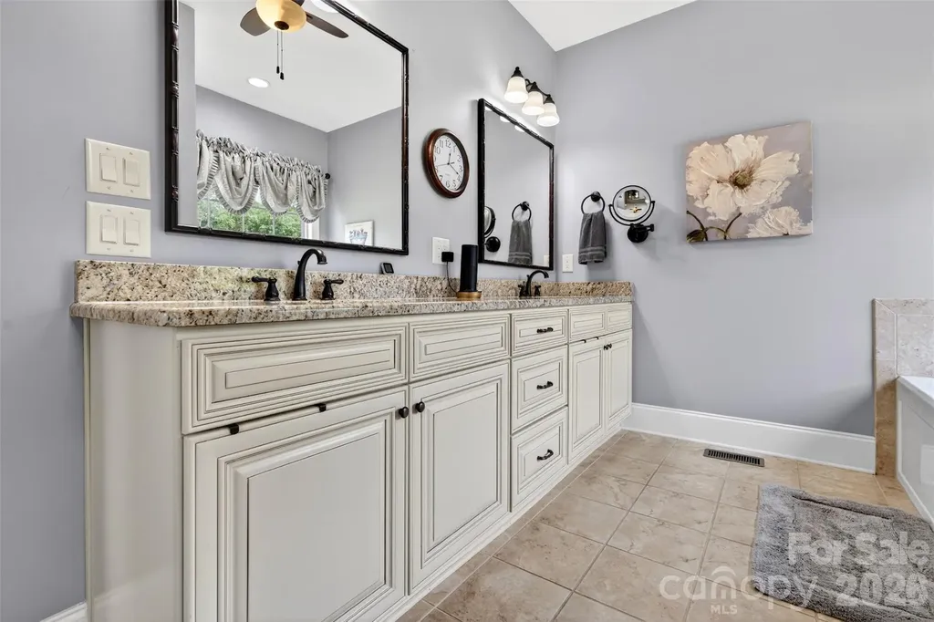 2330 Shiny Leaf Drive Denver NC 28037