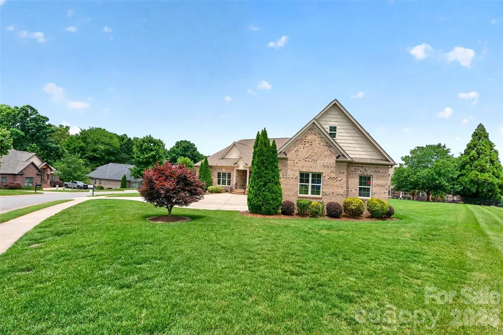 2330 Shiny Leaf Drive Denver NC 28037