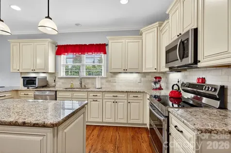 2330 Shiny Leaf Drive Denver NC 28037