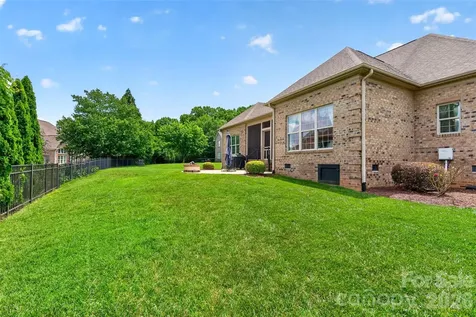 2330 Shiny Leaf Drive Denver NC 28037