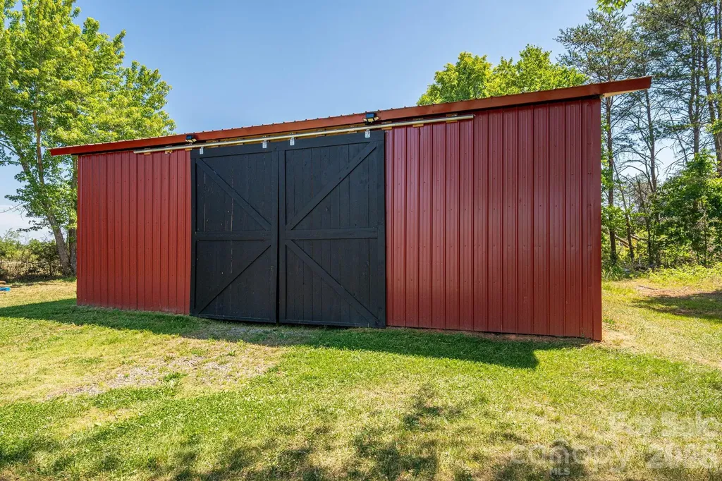 2024 Willis Road Vale NC 28168
