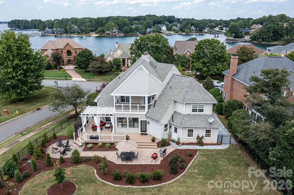 17626 Spinnakers Reach Drive Cornelius NC 28031