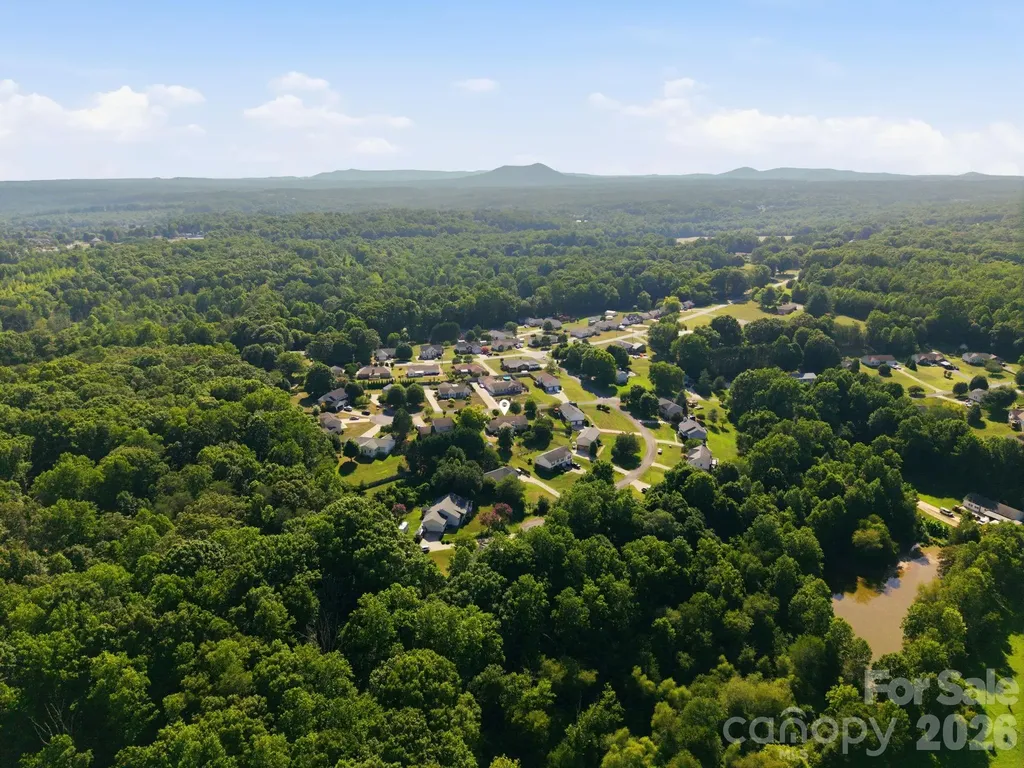 3842 Serenity Drive Hickory NC 28602
