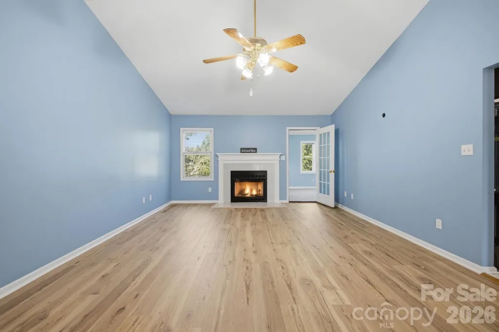 3842 Serenity Drive Hickory NC 28602