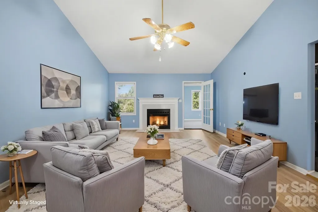 3842 Serenity Drive Hickory NC 28602