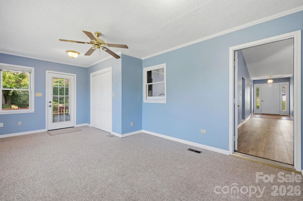 3842 Serenity Drive Hickory NC 28602