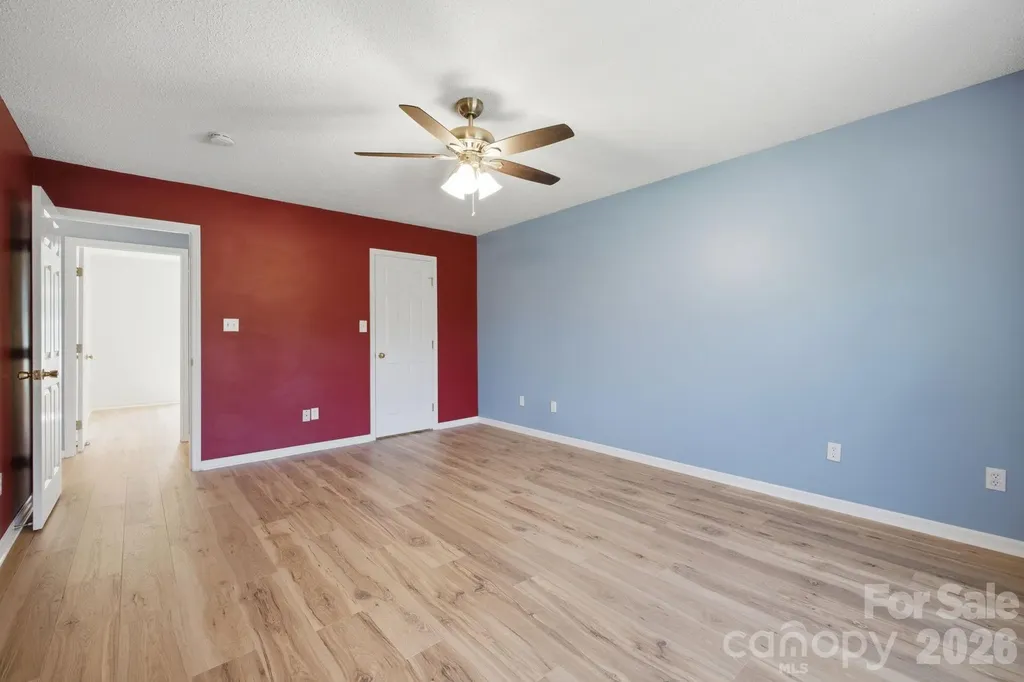3842 Serenity Drive Hickory NC 28602