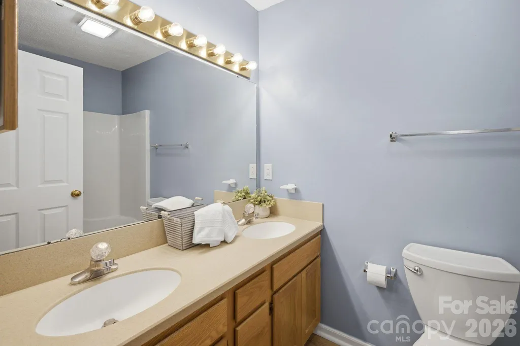 3842 Serenity Drive Hickory NC 28602