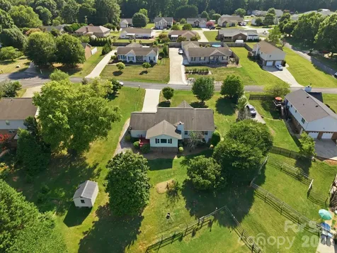 3842 Serenity Drive Hickory NC 28602