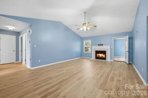 3842 Serenity Drive Hickory NC 28602