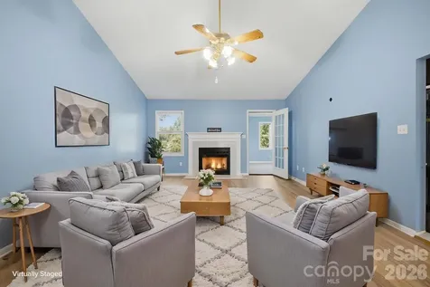 3842 Serenity Drive Hickory NC 28602