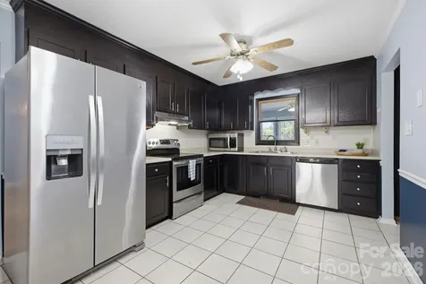 3842 Serenity Drive Hickory NC 28602