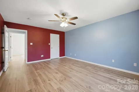 3842 Serenity Drive Hickory NC 28602
