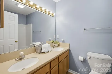 3842 Serenity Drive Hickory NC 28602