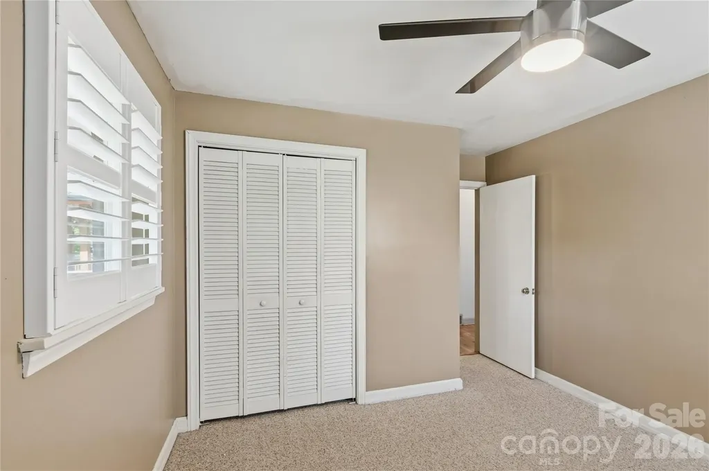 75 Hawthorne Drive Brevard NC 28712