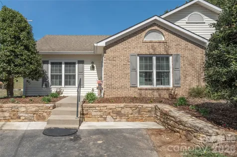 11 Pearl Street Black Mountain NC 28711