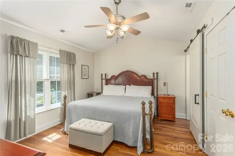 11 Pearl Street Black Mountain NC 28711