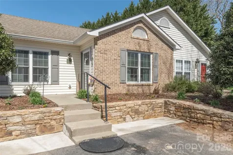 11 Pearl Street Black Mountain NC 28711