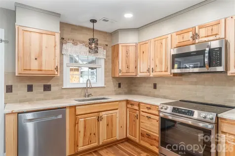 11 Pearl Street Black Mountain NC 28711