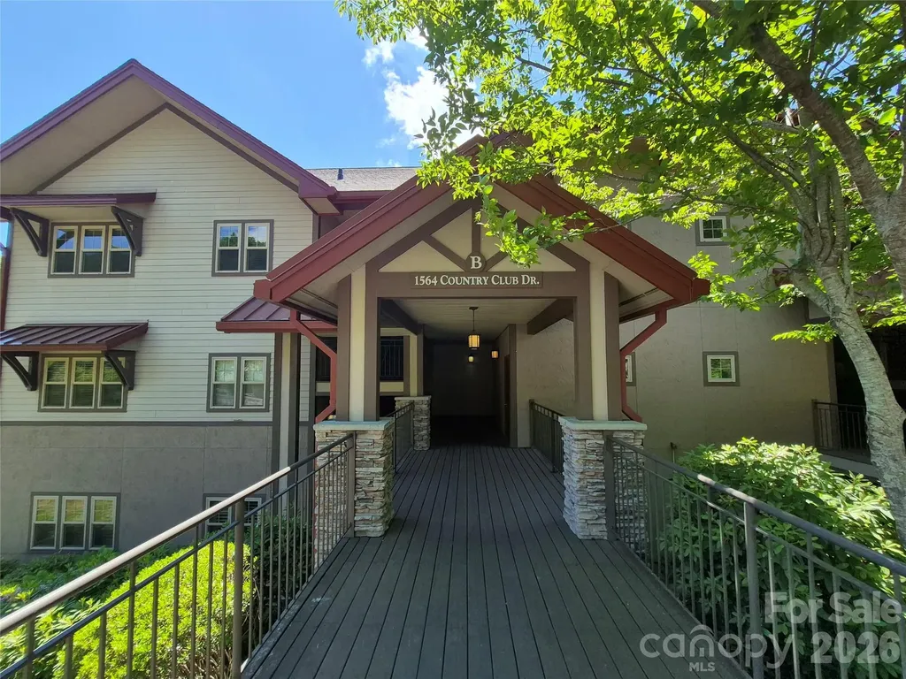 1564 Country Club Drive Maggie Valley NC 28751
