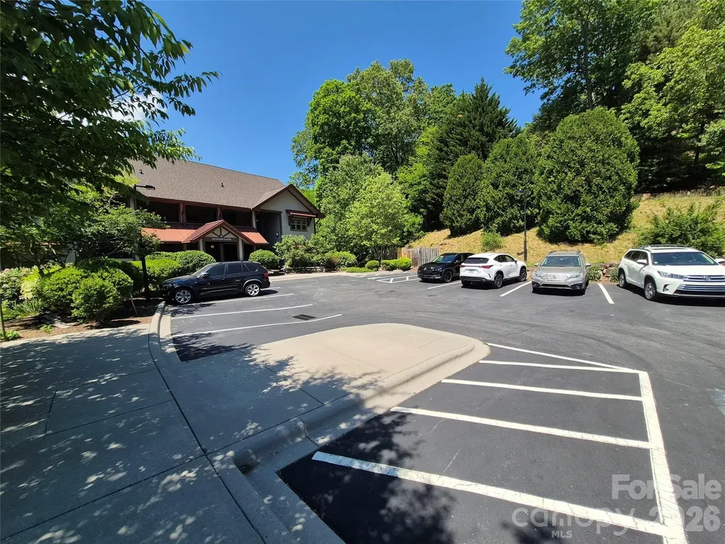 1564 Country Club Drive Maggie Valley NC 28751