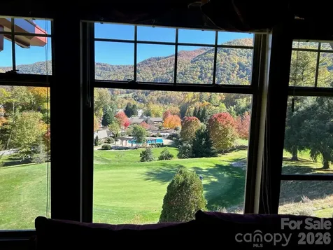 1564 Country Club Drive Maggie Valley NC 28751