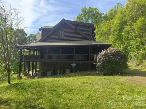 686 Hyacinth Drive Clyde NC 28721