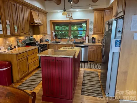 686 Hyacinth Drive Clyde NC 28721