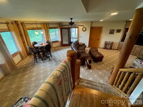 686 Hyacinth Drive Clyde NC 28721