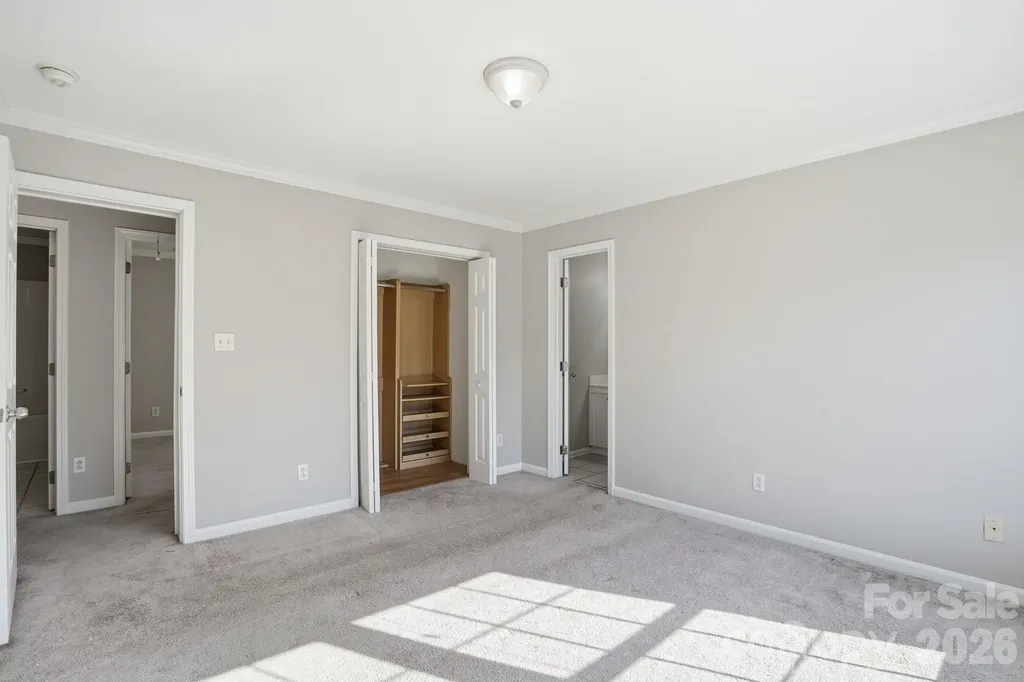 4322 Laurel Hill Lane Charlotte NC 28217