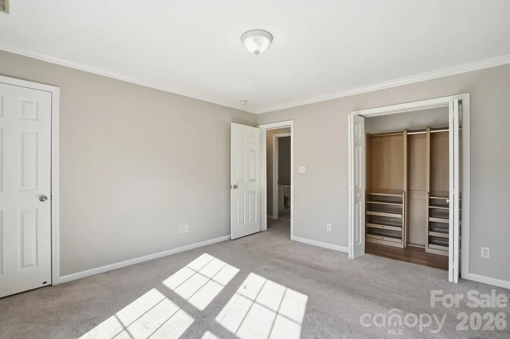 4322 Laurel Hill Lane Charlotte NC 28217