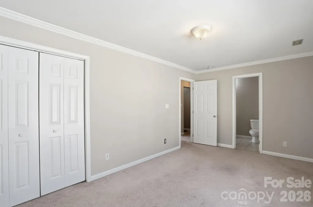 4322 Laurel Hill Lane Charlotte NC 28217