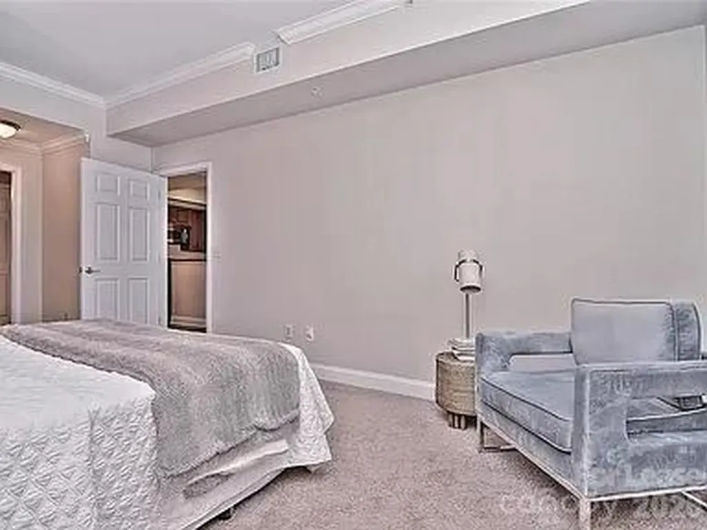 300 W 5th Street Charlotte NC 28202