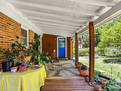 28 Canterbury Road Asheville NC 28805