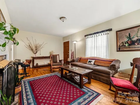 28 Canterbury Road Asheville NC 28805