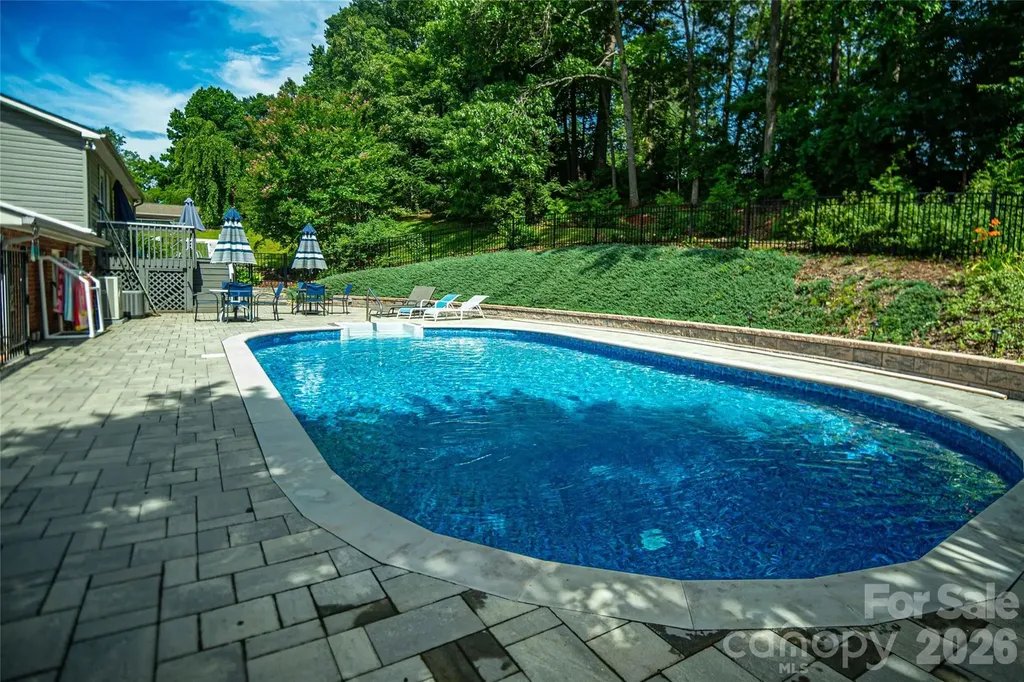 2959 Ramblewoods Drive Valdese NC 28690