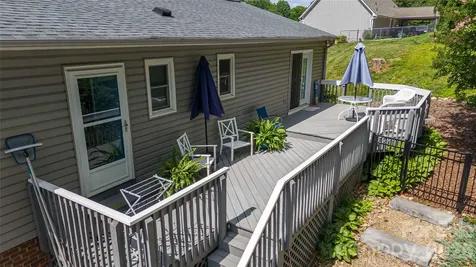 2959 Ramblewoods Drive Valdese NC 28690