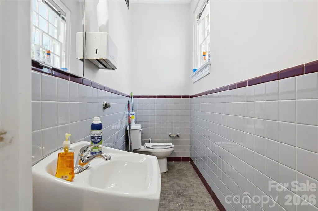 211 Atkinson Street Laurinburg NC 28352