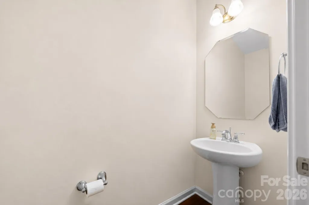 427 Inlet Place Drive Winston Salem NC 27127