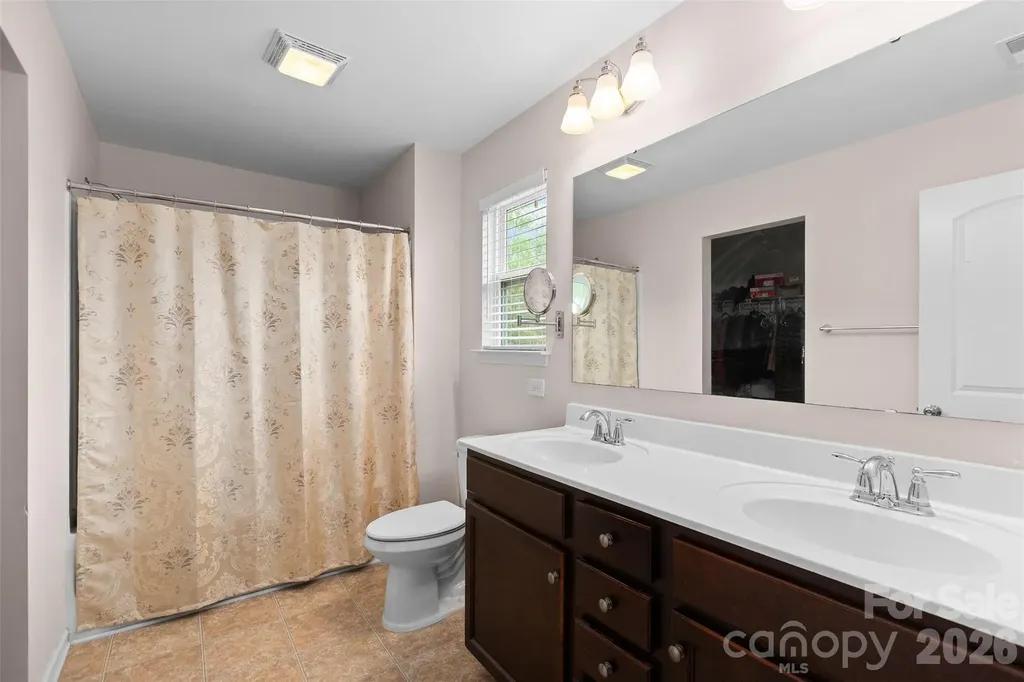 427 Inlet Place Drive Winston Salem NC 27127