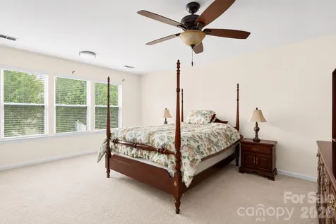 427 Inlet Place Drive Winston Salem NC 27127