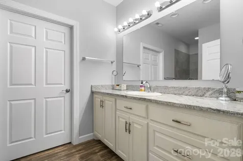 202 Ivy Court Morganton NC 28655