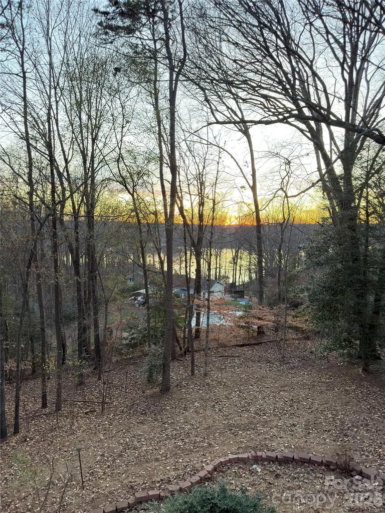 241 Spring Shore Road Statesville NC 28677