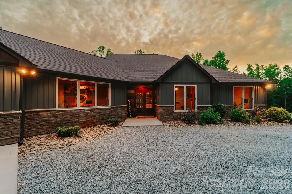 2620 Mathis Church Road Catawba NC 28609