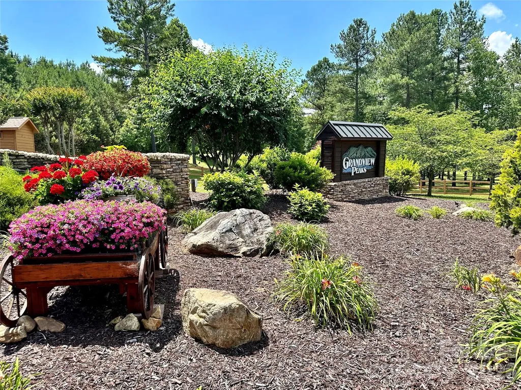 108 Woodgate Trail Nebo NC 28761