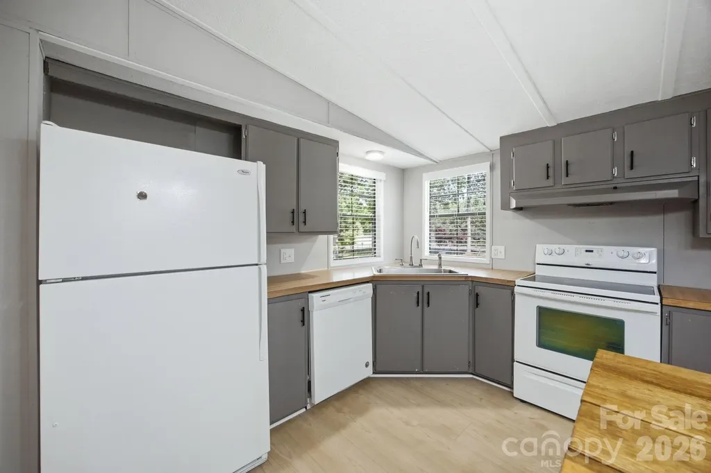 4377 Catawba Burris Road Denver NC 28037