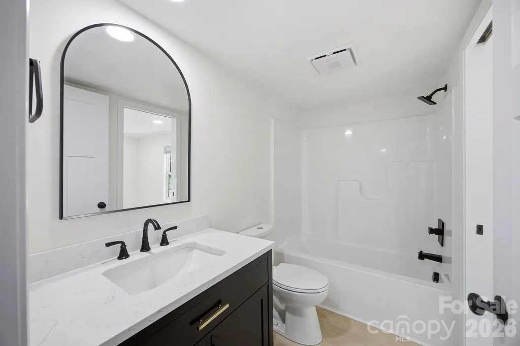 4377 Catawba Burris Road Denver NC 28037